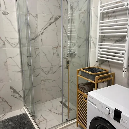דירה New Cozy Area גולם